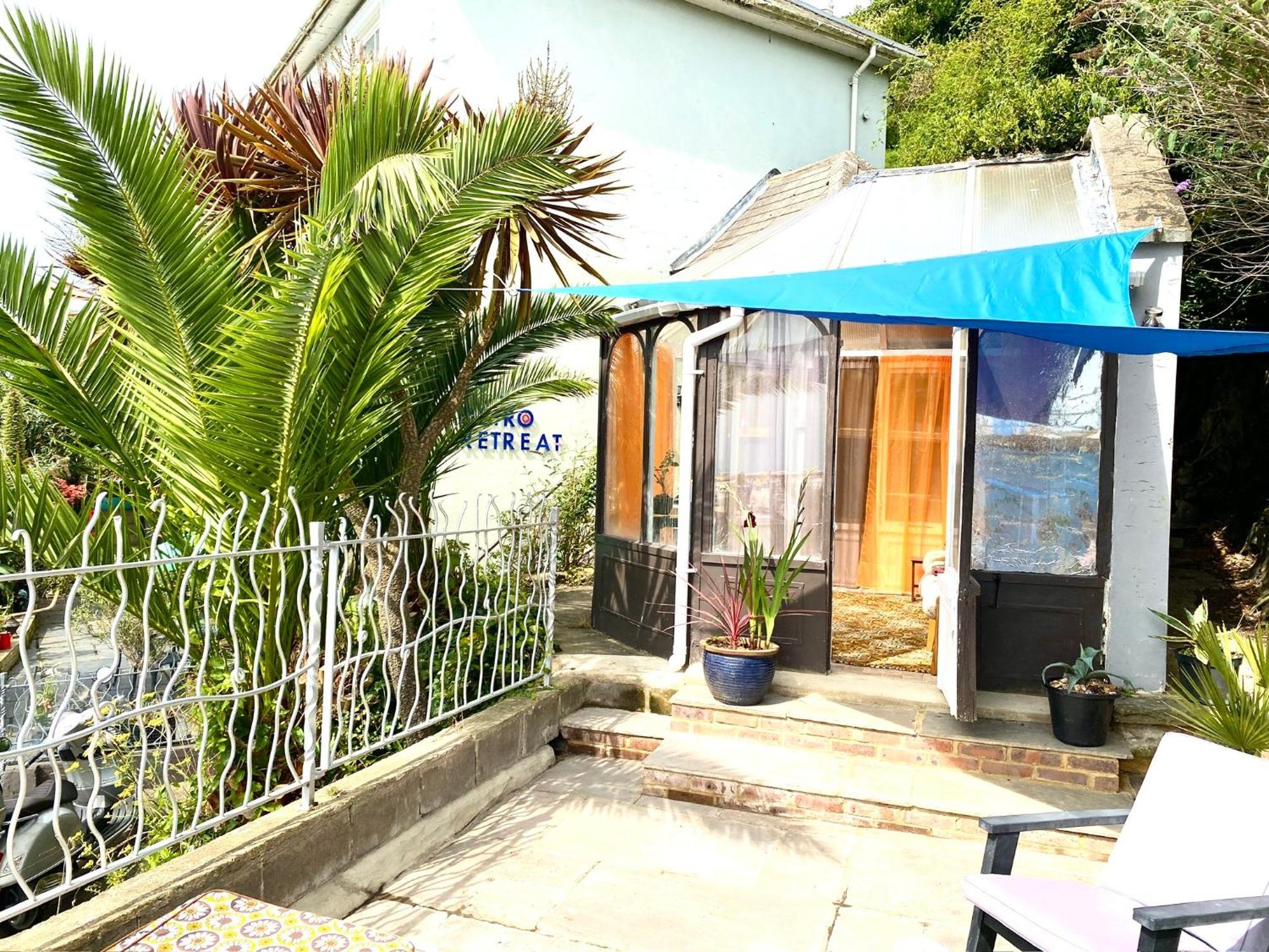 The Retro Retreat With Free Parking Apartment Hastings Exterior photo